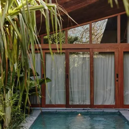 Masa Kini 3 Bedroom Family Villa With Pool Walking Distance To Uluwatu Beach Bagian luar foto