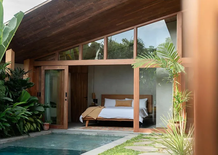 Masa Kini 3 Bedroom Family Villa With Pool Walking Distance To Uluwatu Beach