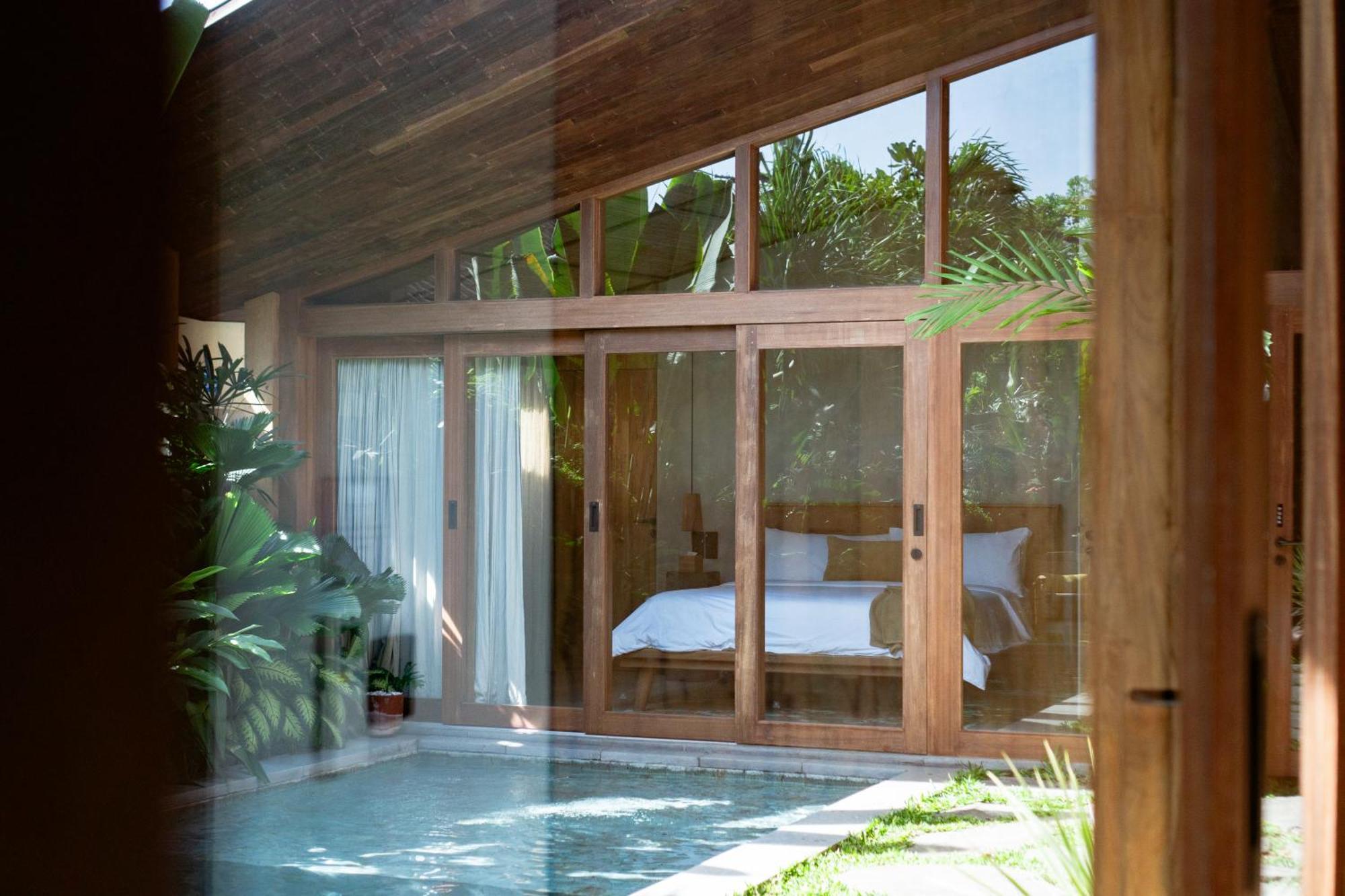 Masa Kini 3 Bedroom Family With Pool Walking Distance To *