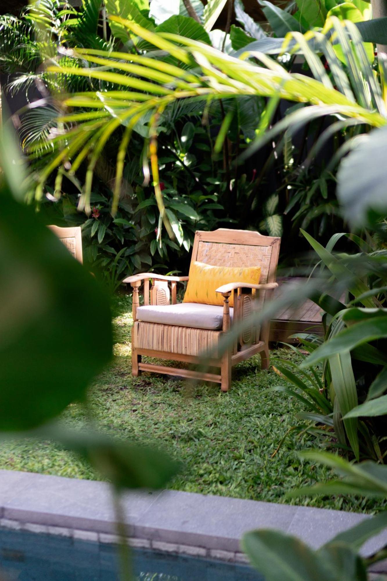 Masa Kini 3 Bedroom Family With Pool Walking Distance To Villa *