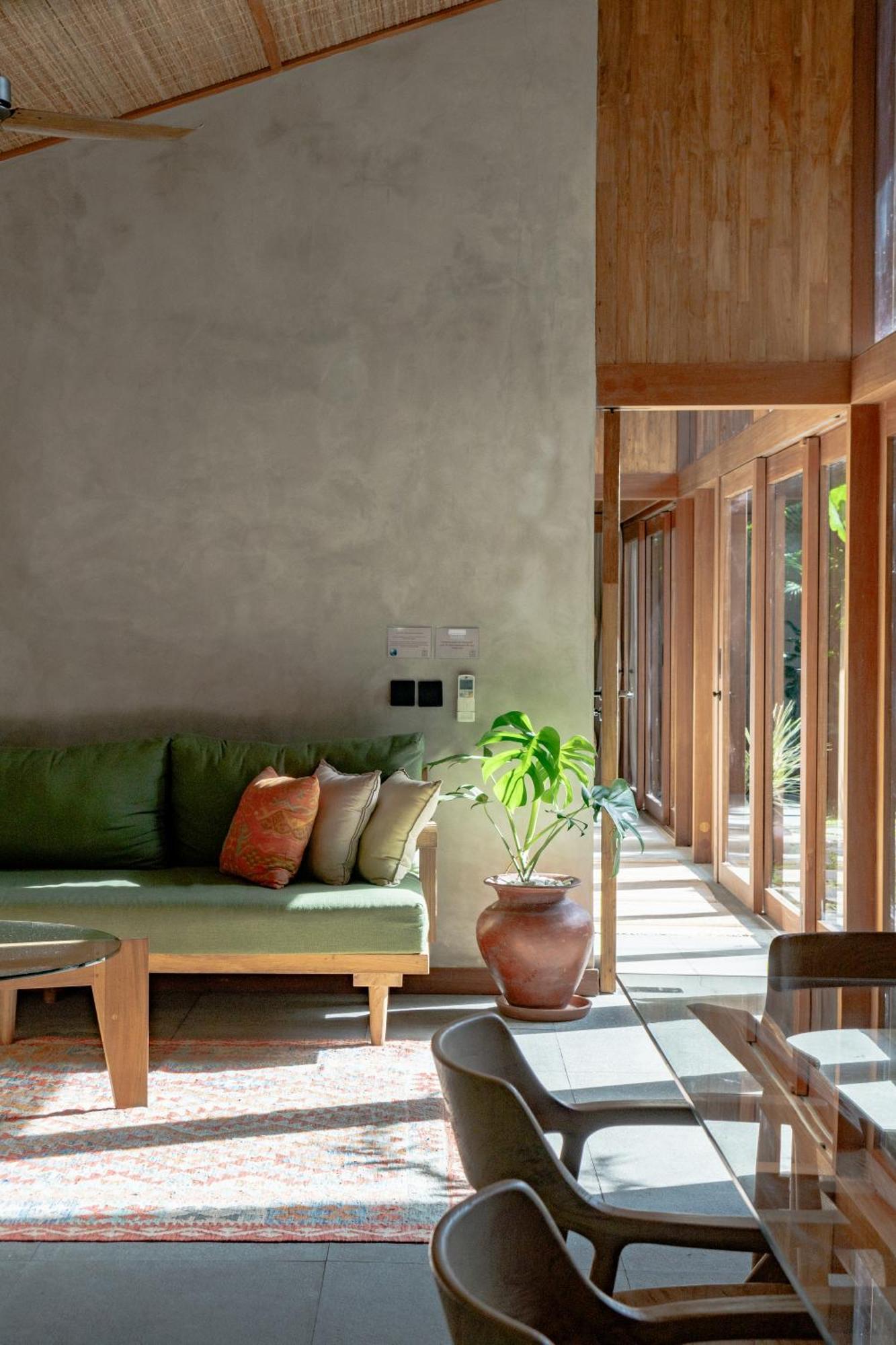 Masa Kini 3 Bedroom Family With Pool Walking Distance To * Uluwatu (Bali)