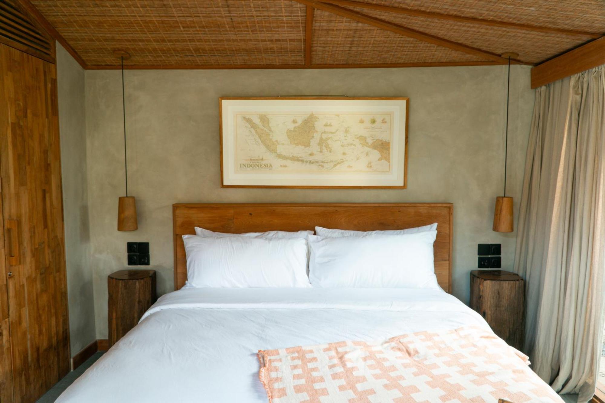 Masa Kini 3 Bedroom Family With Pool Walking Distance To *